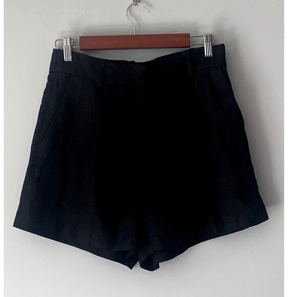 H&M Linen Blend Black Pleated Front Shorts Size 8 New with Tags - Picture 2 of 11